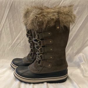 Sorel Joan of Arctic tall snow boots size 8 Womens